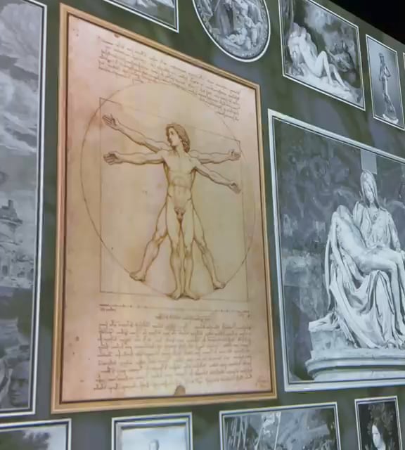 Człowiek witruwiański Leonarda da Vinci w dużej skali